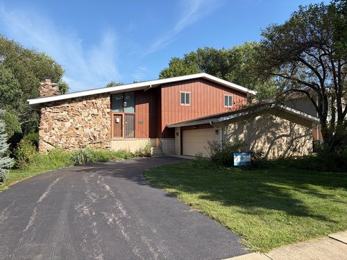 1919 N Chestnut Ave, Arlington Heights, IL, 60004-3019 | Card Image