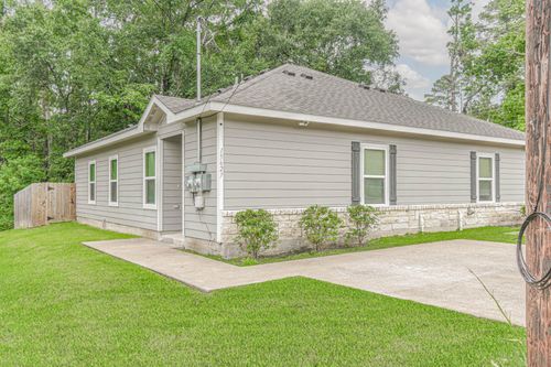 15627 Sycamore Dr, Montgomery, TX, 77356-2256 | Card Image