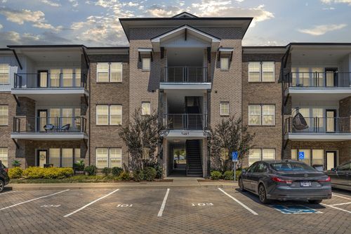 apt-101-7487 Highway 70 S, Nashville, TN, 37221-1875 | Card Image