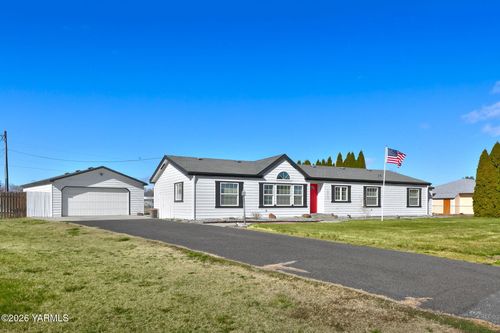 1910 S 47th Ave, Yakima, WA, 98903-1105 | Card Image
