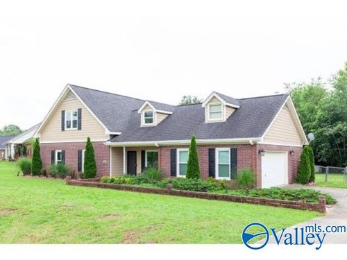 104 Pebblecreek Dr, Harvest, AL, 35749-9237 | Card Image