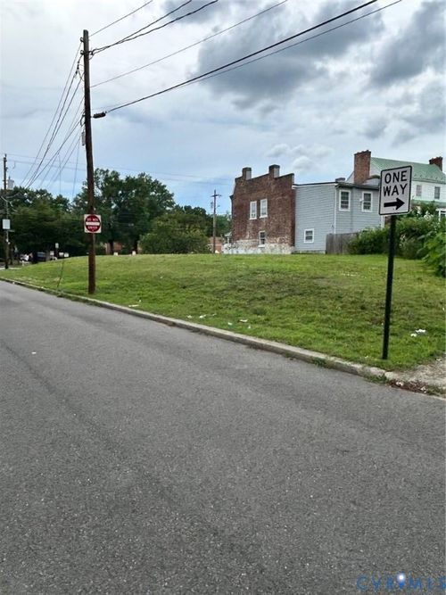 801 Mosby St, Richmond, VA, 23223-6305 | Card Image