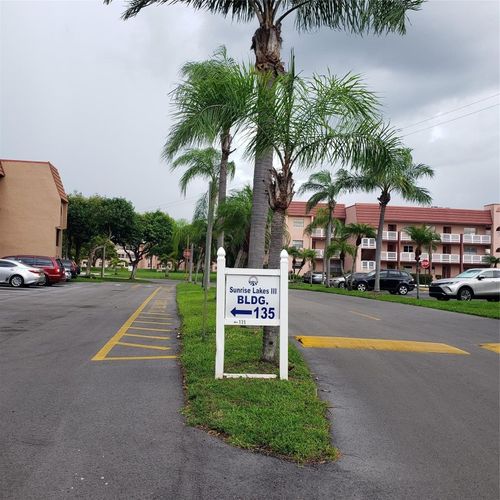 305-9721 Sunrise Lakes Blvd, Sunrise, FL, 33322-6212 | Card Image