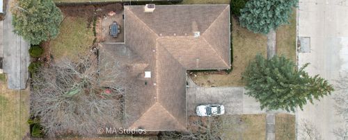 8922 Parkside Ave, Morton Grove, IL, 60053-2548 | Card Image