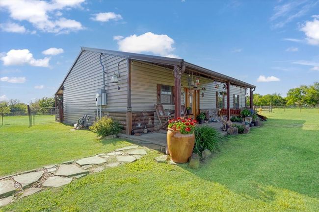 1111 Kyker Ln, House other with 3 bedrooms, 2 bathrooms and null parking in Pottsboro TX | Image 5