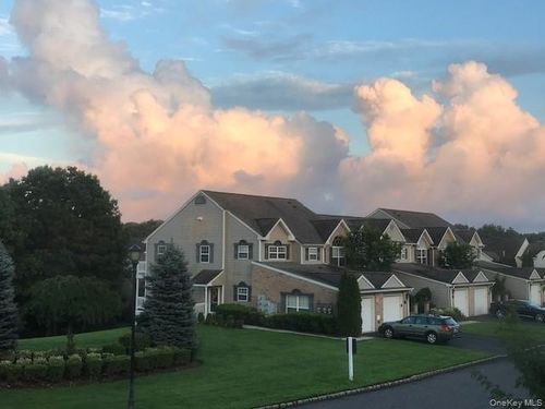 68-68 Village Green Dr, Port Jefferson Station, NY, 11776-4508 | Card Image