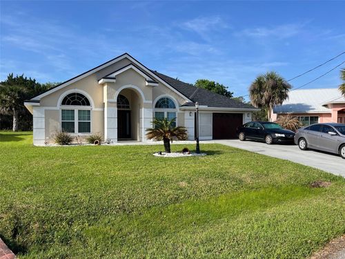 9 Central Pl, Palm Coast, FL, 32137-8943 | Card Image