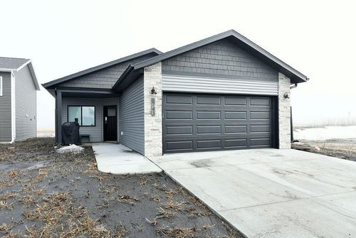 6743 66th Ave S, Horace, ND, 58047-2821 | Card Image