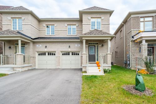 26 Silver Meadow Gdns, Waterdown, ON, L8B1Z4 | Card Image