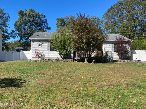 140 Riptide Ave, Stafford Twp, NJ, 08050-2536 | Card Image