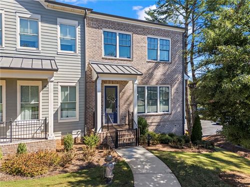 710 Elmwood Way, Roswell, GA, 30075-5204 | Card Image