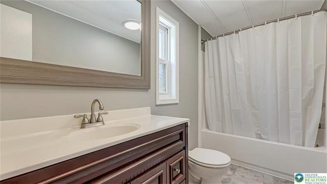 Private Primary Bathroom | Image 14