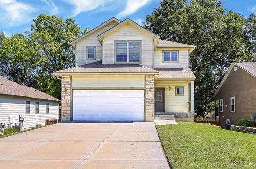 4395 Aspen Dr, Manhattan, KS, 66502-8700 | Card Image