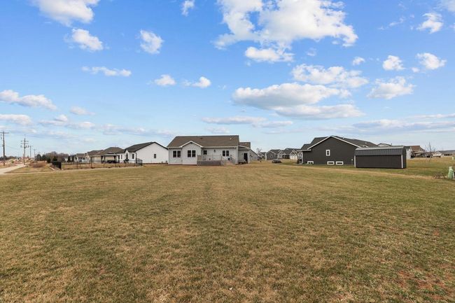 2570 W Fallen Oak Drive, House other with 5 bedrooms, 3 bathrooms and null parking in APPLETON WI | Image 11