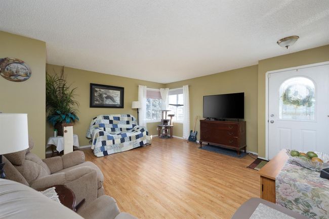 104 Simpson Way, House detached with 3 bedrooms, 2 bathrooms and 8 parking in Fort Mcmurray AB | Image 10