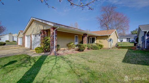 370-B Duranta Plz, Monroe, NJ, 08831-7649 | Card Image