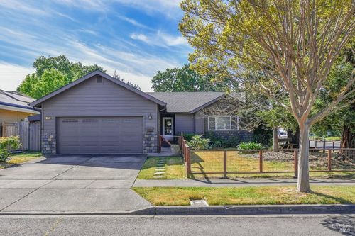 741 William Court, Napa, CA, 94558 | Card Image