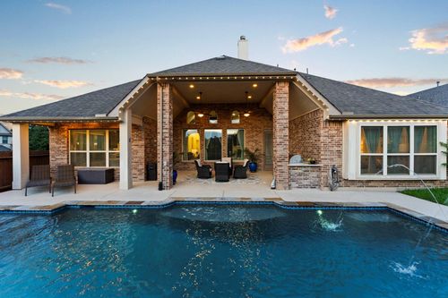 902 Holly Chapple Dr, Conroe, TX, 77384-2502 | Card Image