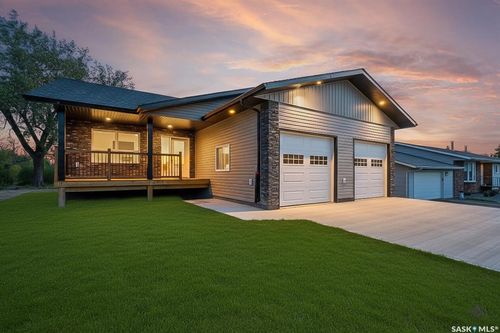 117 Khamis Street, Mortlach, SK, S0H3E0 | Card Image