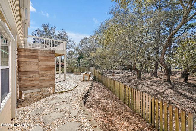 110 Island Palms Dr, House other with 3 bedrooms, 2 bathrooms and 1 parking in Carolina Beach NC | Image 39