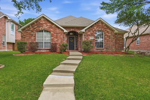 15926 Twin Cove Dr, Frisco, TX, 75035-6814 | Card Image