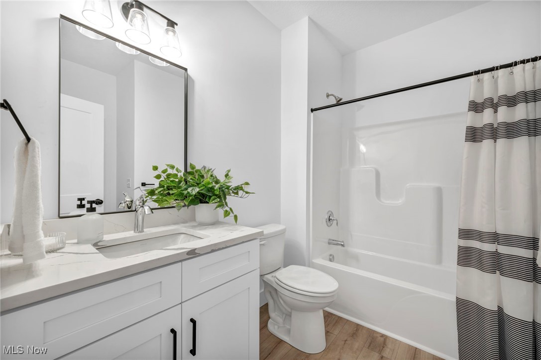 Residential in Middleburg Heights 5