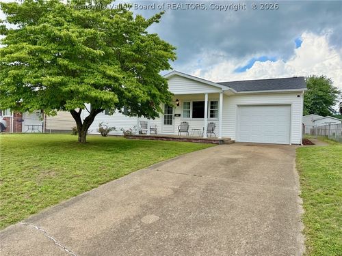 619 Long Ave, Ravenswood, WV, 26164-1347 | Card Image