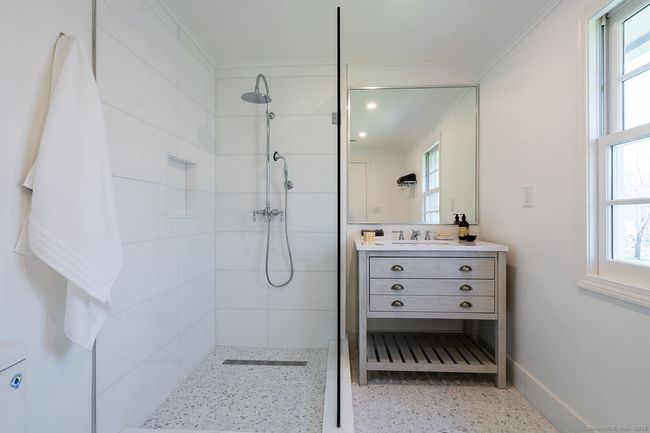 148 W Hills Rd, House other with 5 bedrooms, 5 bathrooms and null parking in New Canaan CT | Image 26