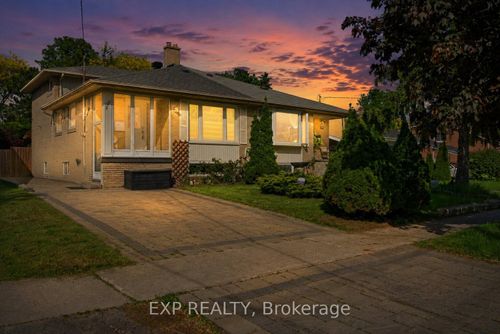 270 Roywood Dr, North York, ON, M3A2E6 | Card Image