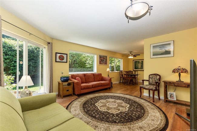 11 - 595 Evergreen Rd, Townhouse with 2 bedrooms, 2 bathrooms and 13 parking in Campbell River BC | Image 18