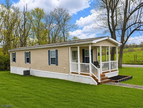 90 Honey Run Rd, Blairstown, NJ, 07825-3013 | Card Image