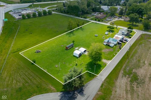 3147 Huggin Hollow Rd, Greenwood, IN, 46143-9196 | Card Image