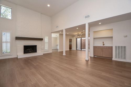 426 E Fair Harbor Ln, Houston, TX, 77079-2563 | Card Image