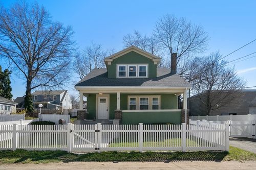 11 Birchbrow Ave, Weymouth, MA, 02191-1211 | Card Image