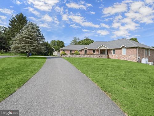 21618 Slidell Rd, BOYDS, MD, 20841-9300 | Card Image