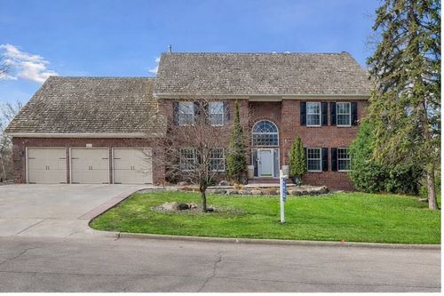 7600 Delaney Blvd, Edina, MN, 55439-2761 | Card Image