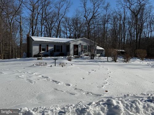 9 Hardy Ln, FLEETWOOD, PA, 19522-8858 | Card Image
