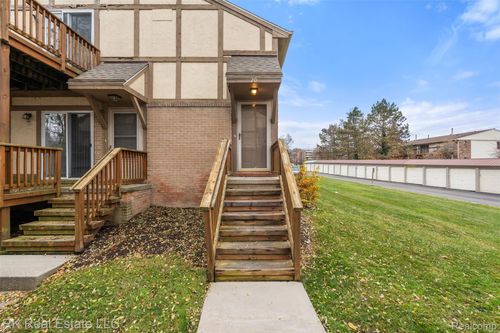 apt-20-44900 Bayview Dr, Novi, MI, 48377-1382 | Card Image