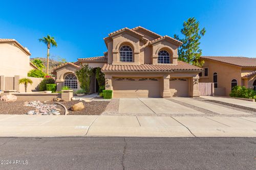 1367 E Desert Flower Lane, Phoenix, AZ, 85048 | Card Image