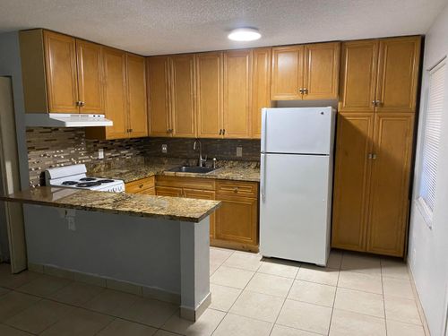 430-5168 Ne 6th Ave, Oakland Park, FL, 33334-3369 | Card Image