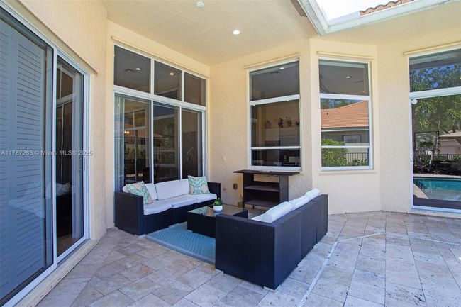 3848 Oak Ridge Cir, House other with 4 bedrooms, 3 bathrooms and null parking in Weston FL | Image 60