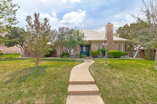 2700 Nighthawk Dr, Plano, TX, 75025-2126 | Card Image