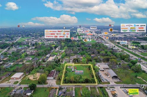 747 W Rittenhouse Rd, Houston, TX, 77091-2438 | Card Image