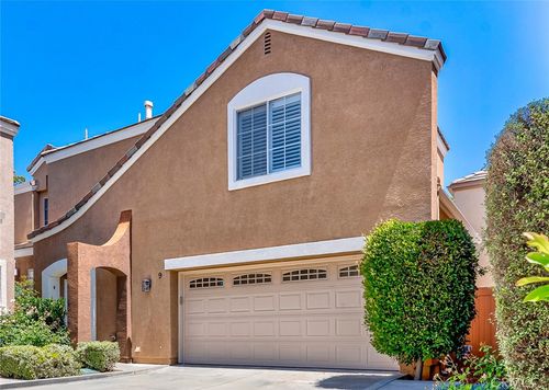 9 Rue Brittany, Lake Forest, CA, 92610-3428 | Card Image