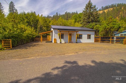 2140 Carney Dr, Orofino, ID, 83544-9015 | Card Image