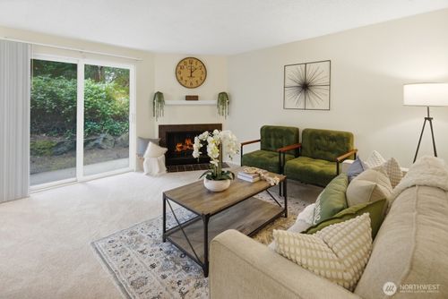 a-105-5506 220th St Sw, Mountlake Terrace, WA, 98043-3264 | Card Image