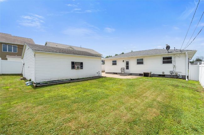 2469 1 St St, House other with 3 bedrooms, 2 bathrooms and null parking in Cedar Rapids IA | Image 19