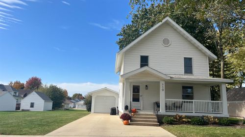 110 N Maple Ave, New Hampton, IA, 50659-1139 | Card Image