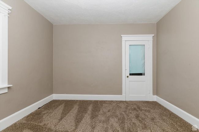 View of yard with fence | Image 25