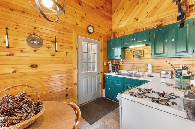 32 Chapel Hill Rd, House other with 2 bedrooms, 1 bathrooms and null parking in Wentworths Location NH | Image 13